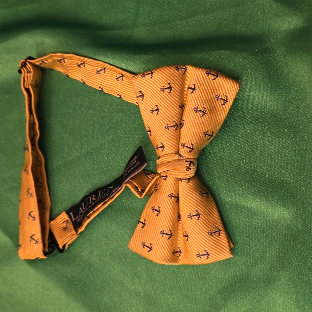 Bow Tie
